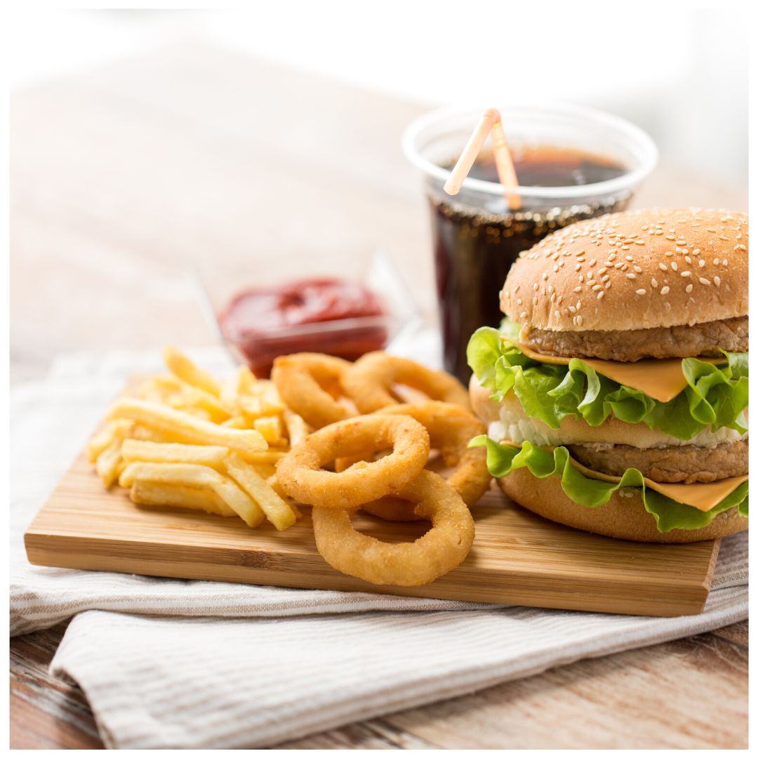 Say hello to my little friend: oily skin. 🙋‍♀️