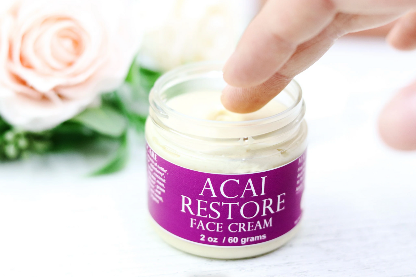 Treating Itchy or Dry Skin With Organic Skincare Products